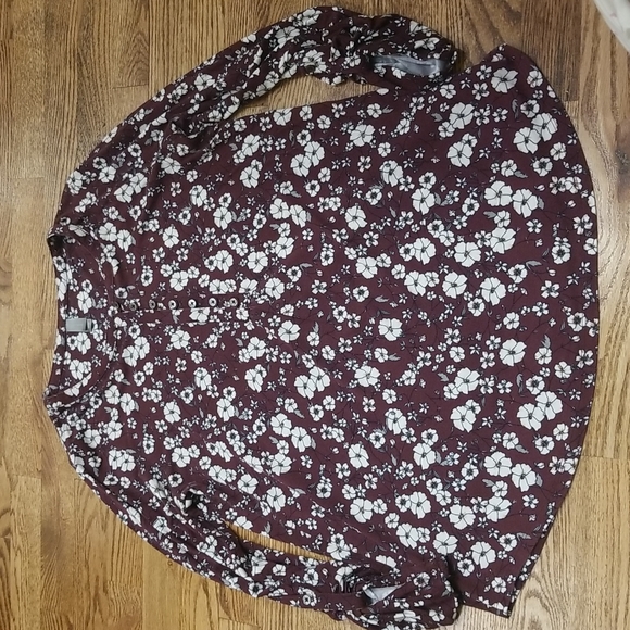 Denver Hayes Tops - (M) Denver Hayes Floral Soft Viscose Blend Work Classy Collared Casual